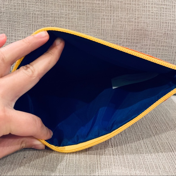 Starbucks 2020 pride zip pouch NWT - Picture 4 of 4